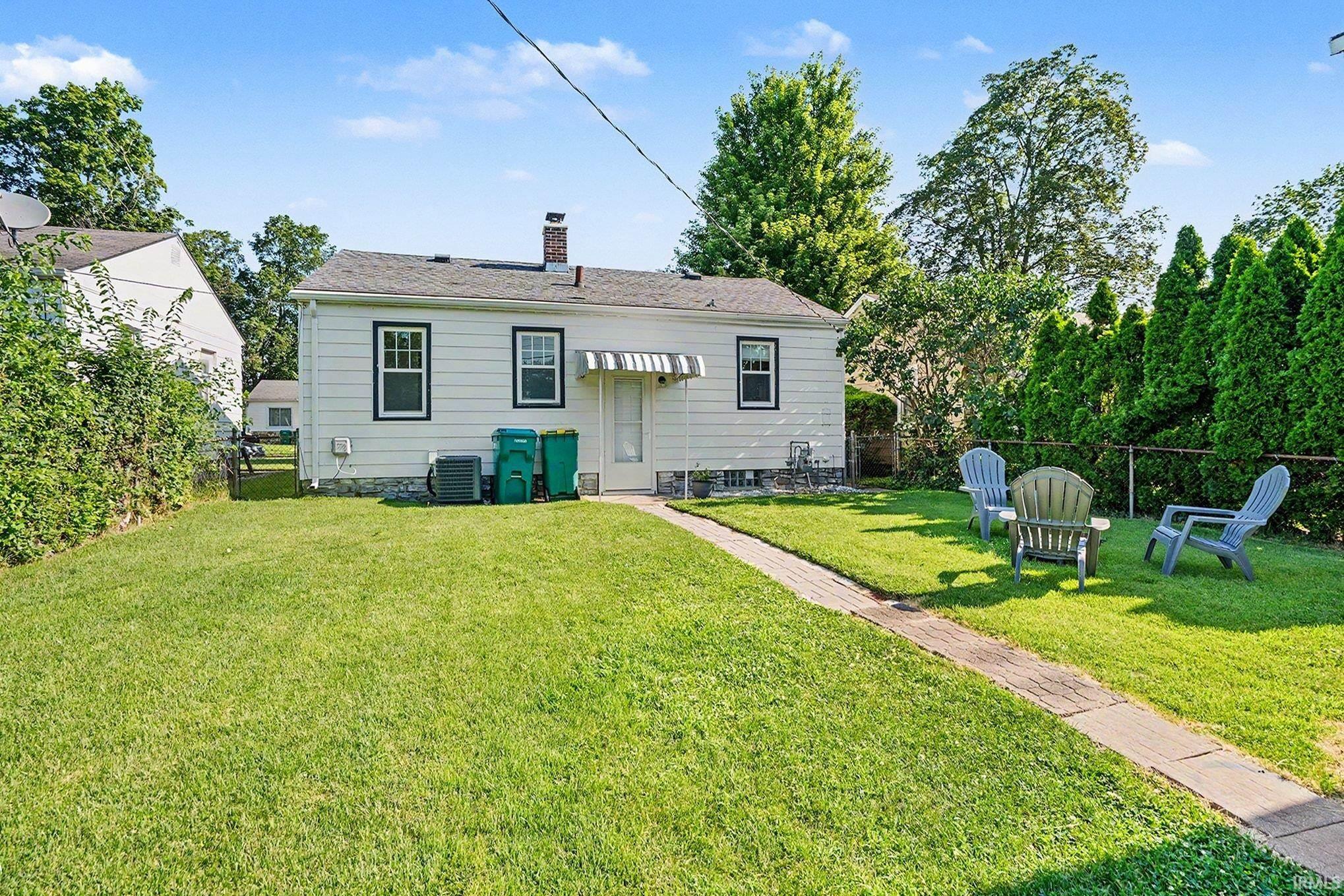 213 E Lowell Avenue Mishawaka IN 46545