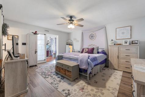 4909 W Prairiewood Drive Muncie IN 47304