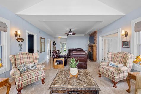 2636 N Peterson Drive Monticello IN 47960
