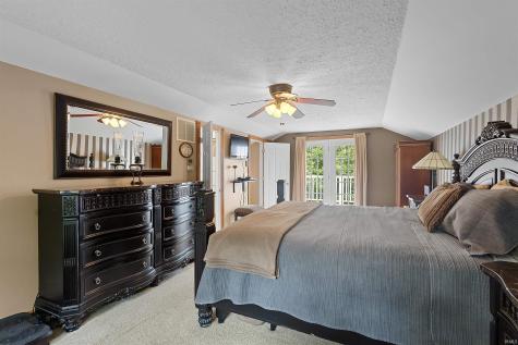 2636 N Peterson Drive Monticello IN 47960