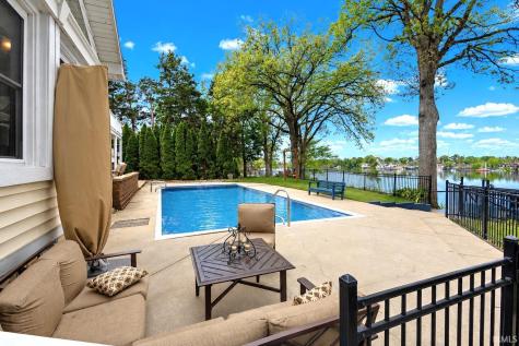 2636 N Peterson Drive Monticello IN 47960