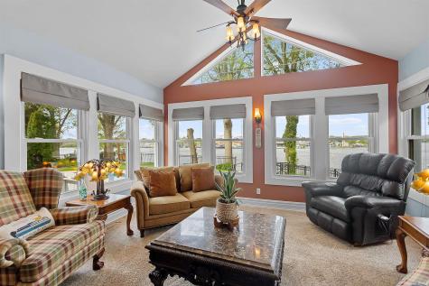 2636 N Peterson Drive Monticello IN 47960