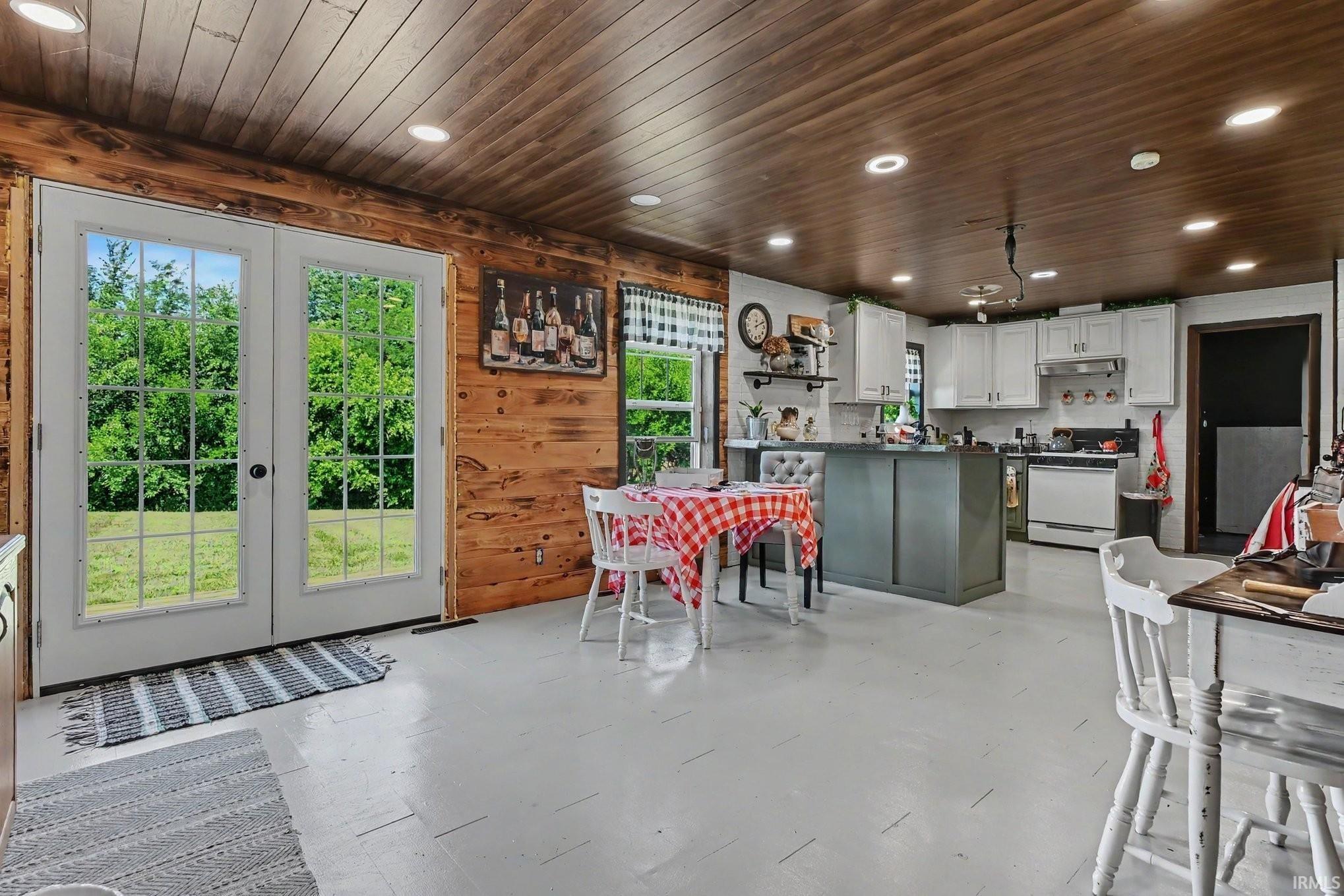 64523 County Road 33 Goshen IN 46528