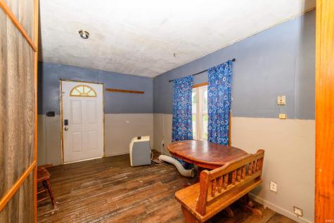822 W Franklin Street Hartford City IN 47348