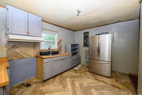 822 W Franklin Street Hartford City IN 47348