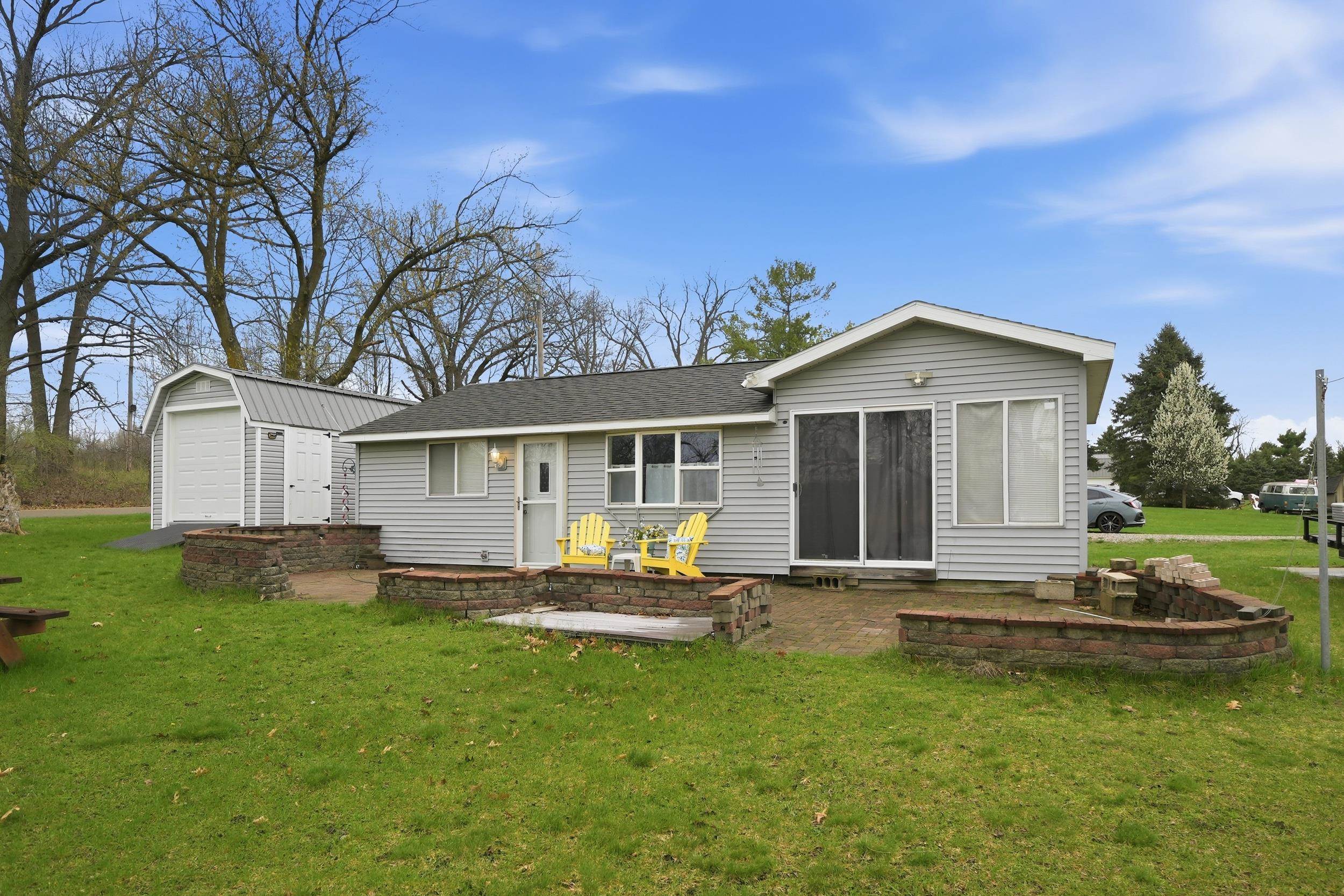 6910 N 925 East Fremont IN 46737