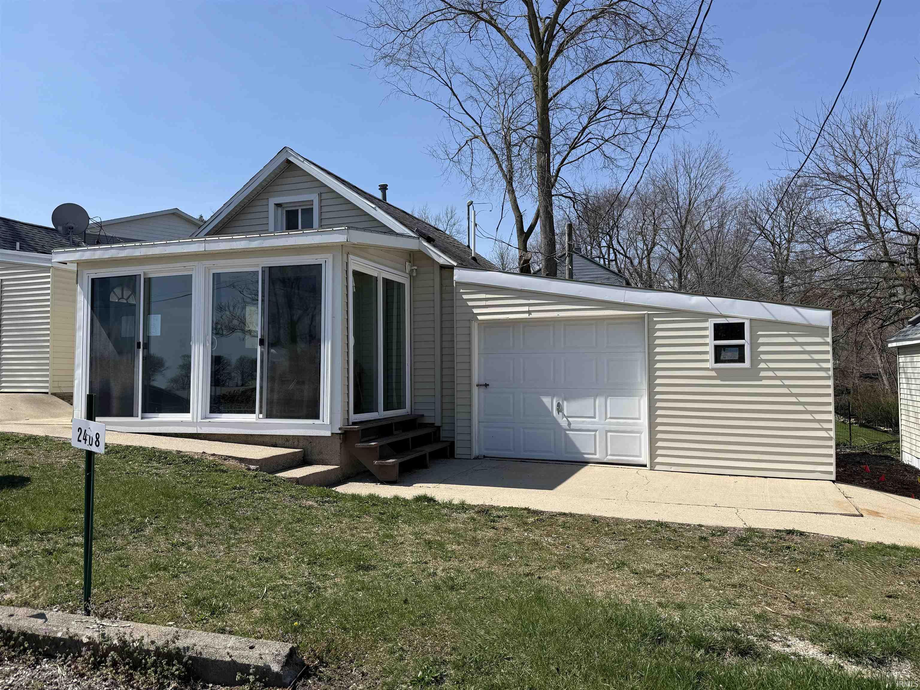 2408 N West Shafer Drive Monticello IN 47960