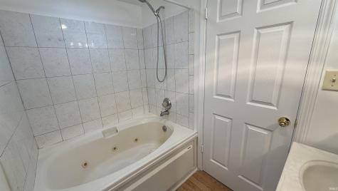 2408 N West Shafer Drive Monticello IN 47960