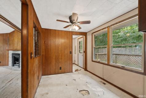 6735 E South Barbee Drive Pierceton IN 46562