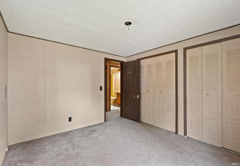 6735 E South Barbee Drive Pierceton IN 46562