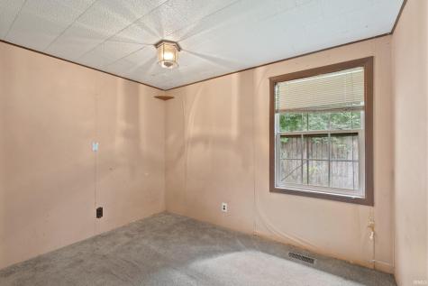 6735 E South Barbee Drive Pierceton IN 46562