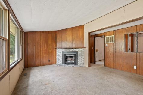 6735 E South Barbee Drive Pierceton IN 46562