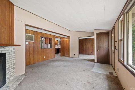 6735 E South Barbee Drive Pierceton IN 46562