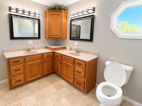 706 Brett Cabel Road Washington IN 47501