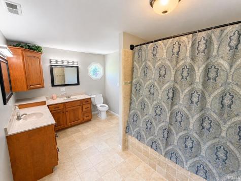 706 Brett Cabel Road Washington IN 47501