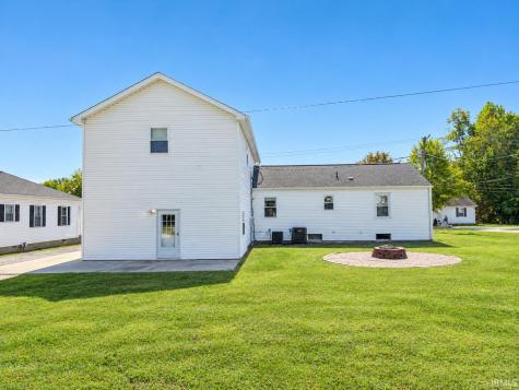 706 Brett Cabel Road Washington IN 47501