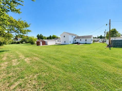 706 Brett Cabel Road Washington IN 47501
