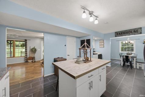 7275 N Ferry Road Bloomfield IN 47424
