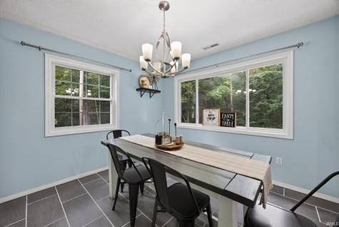 7275 N Ferry Road Bloomfield IN 47424