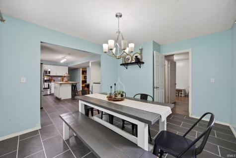 7275 N Ferry Road Bloomfield IN 47424