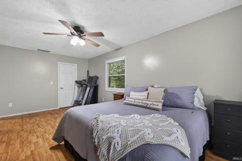 7275 N Ferry Road Bloomfield IN 47424