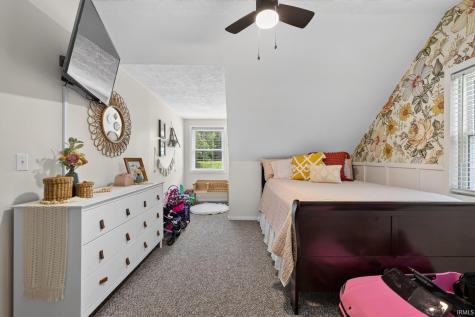7275 N Ferry Road Bloomfield IN 47424