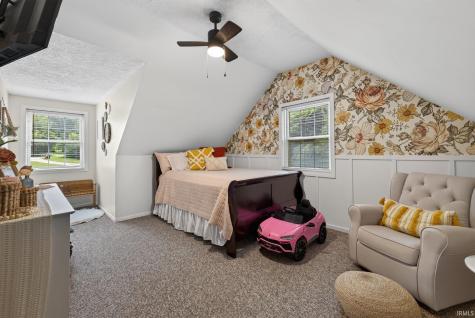 7275 N Ferry Road Bloomfield IN 47424