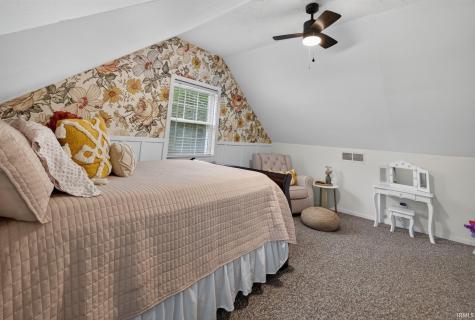 7275 N Ferry Road Bloomfield IN 47424