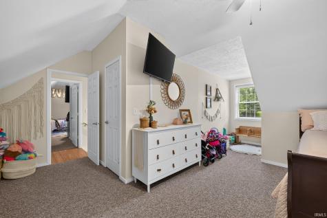 7275 N Ferry Road Bloomfield IN 47424