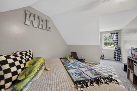 7275 N Ferry Road Bloomfield IN 47424