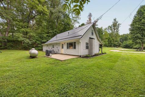 7275 N Ferry Road Bloomfield IN 47424