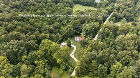 7275 N Ferry Road Bloomfield IN 47424