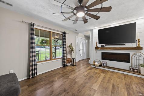 7275 N Ferry Road Bloomfield IN 47424
