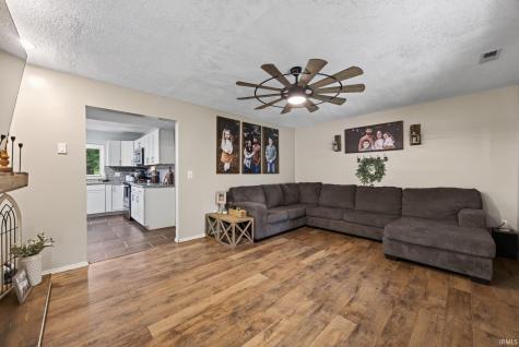 7275 N Ferry Road Bloomfield IN 47424