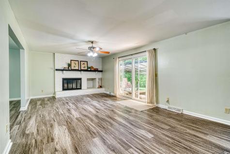 1051 Pine Gate Road Evansville IN 47725