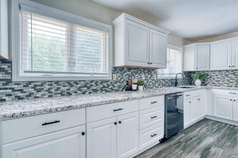 1051 Pine Gate Road Evansville IN 47725