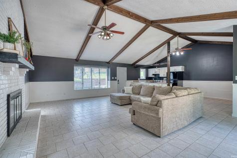 1051 Pine Gate Road Evansville IN 47725