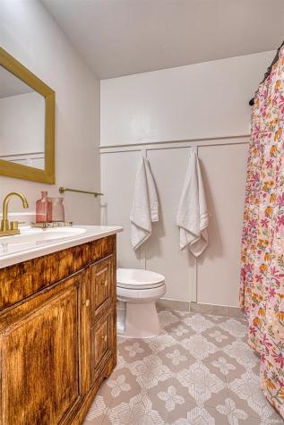 1051 Pine Gate Road Evansville IN 47725