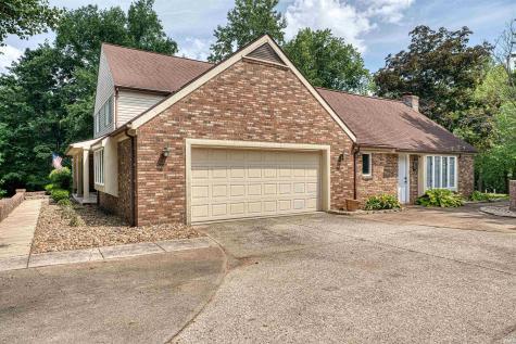 1051 Pine Gate Road Evansville IN 47725
