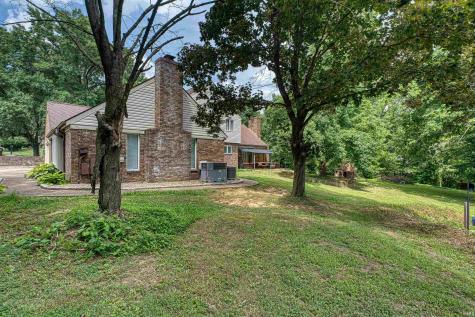 1051 Pine Gate Road Evansville IN 47725