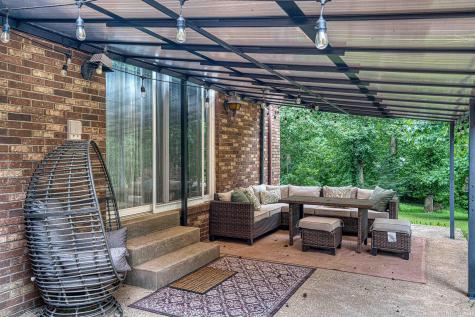 1051 Pine Gate Road Evansville IN 47725