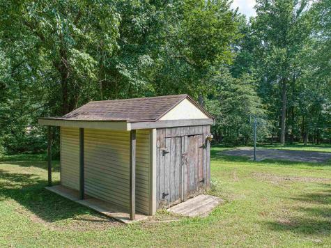 1051 Pine Gate Road Evansville IN 47725