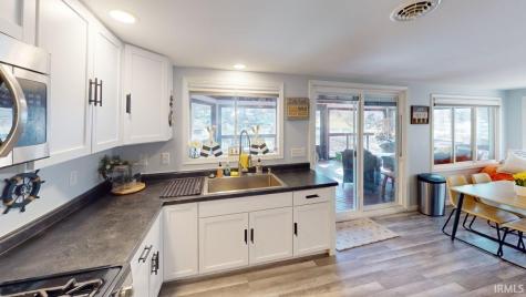 12386 W Crest Drive Monticello IN 47960