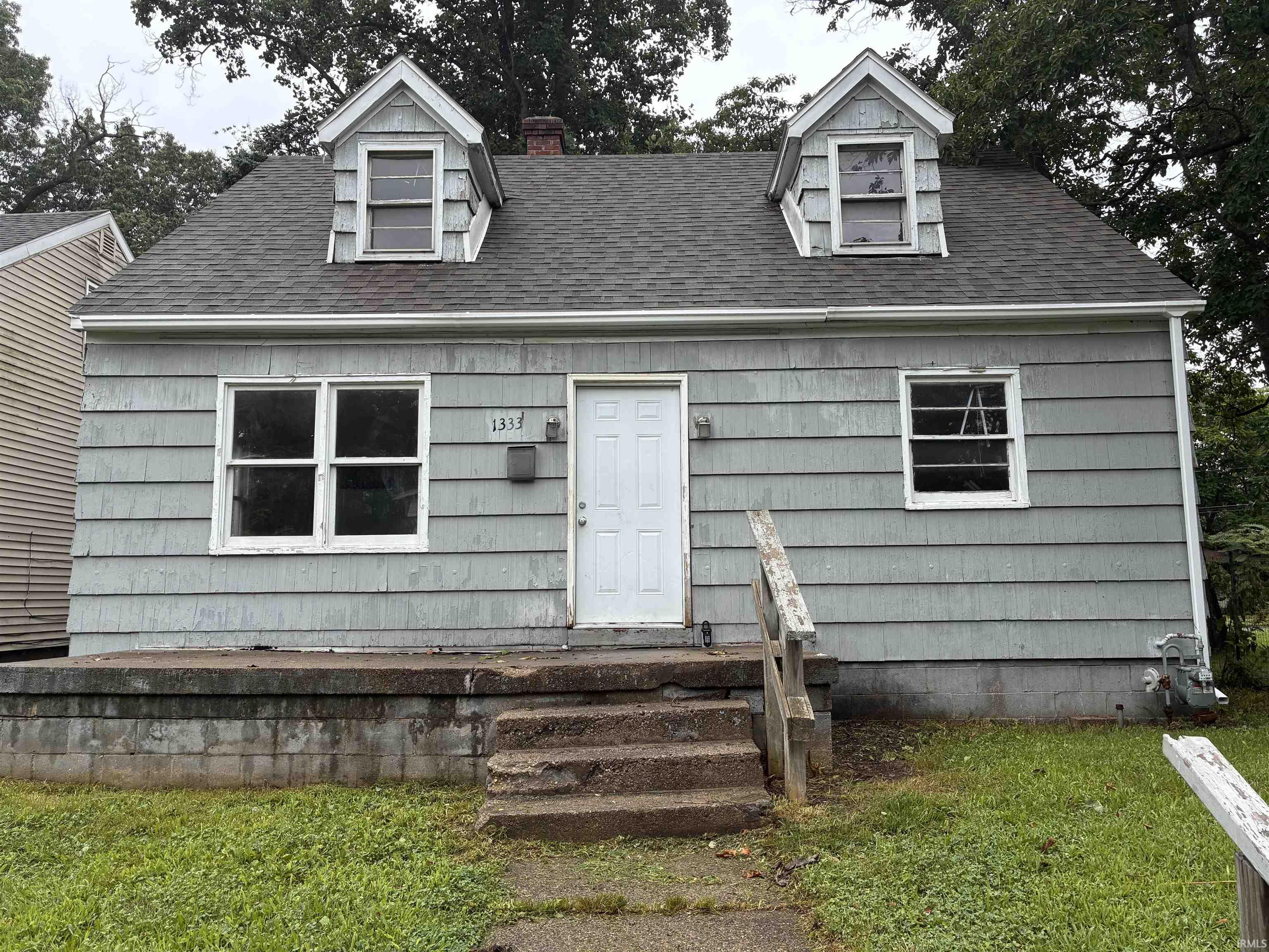 1333 Johnson Street South Bend IN 46628