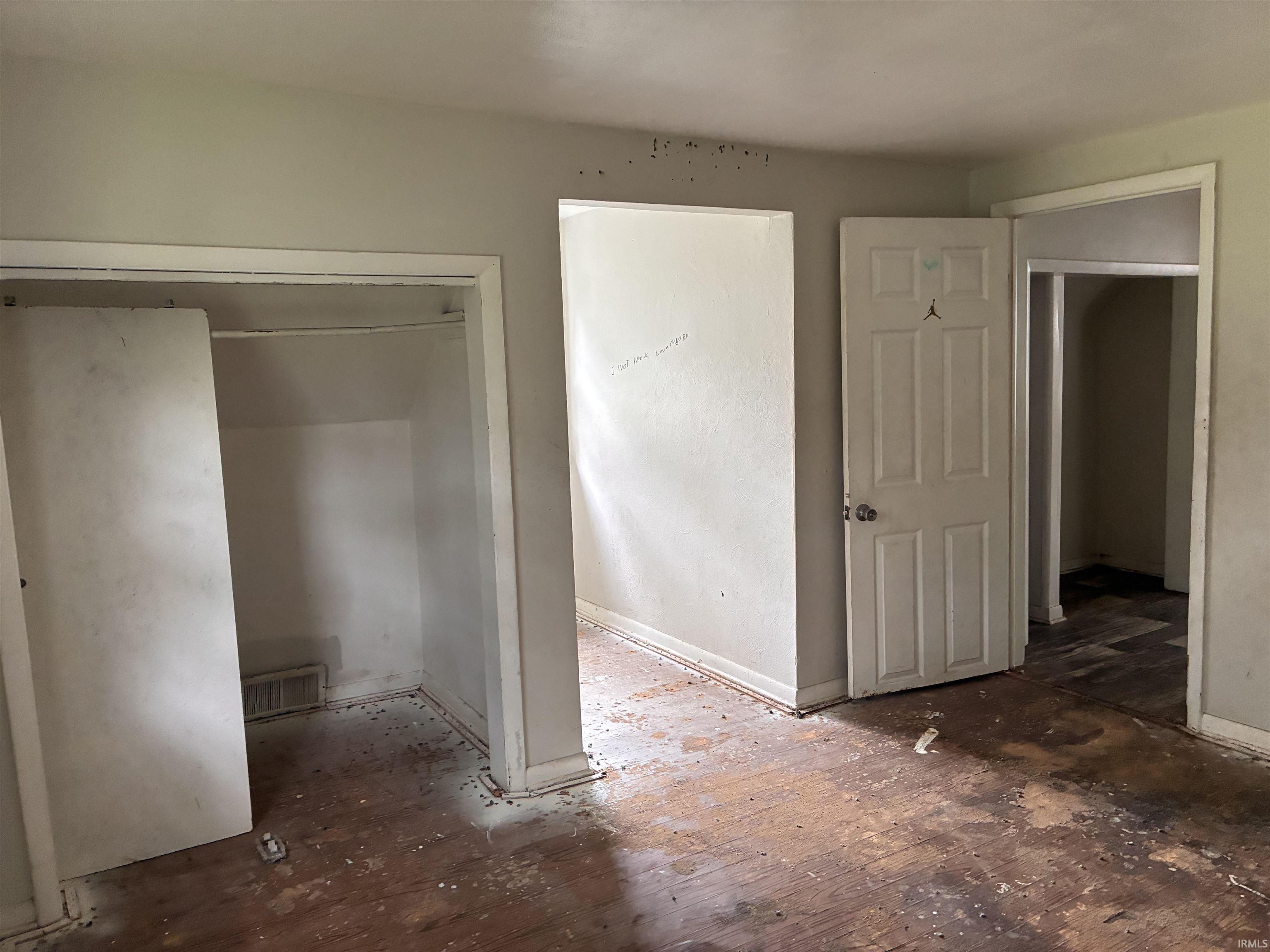 1333 Johnson Street South Bend IN 46628