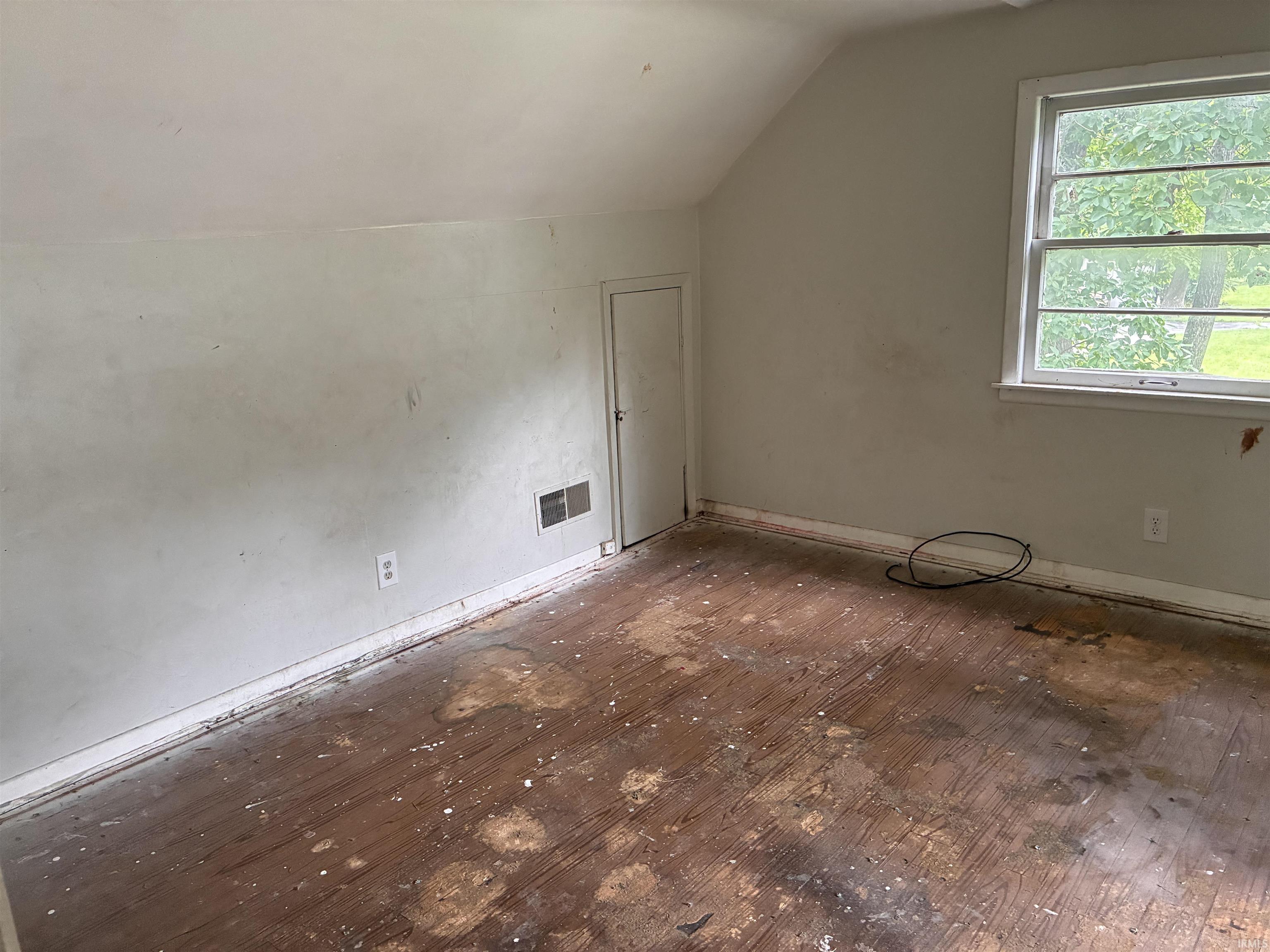 1333 Johnson Street South Bend IN 46628