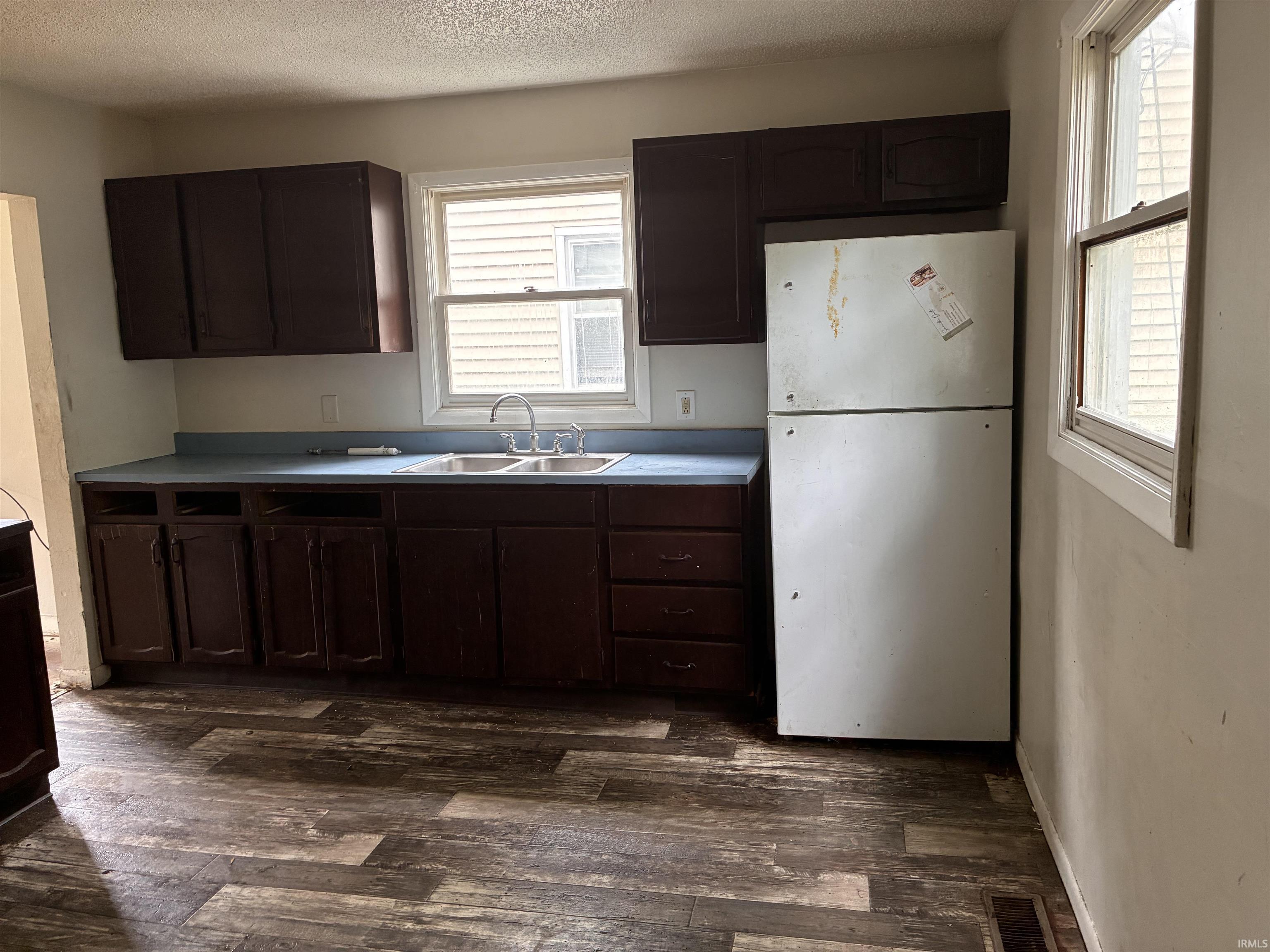 1333 Johnson Street South Bend IN 46628