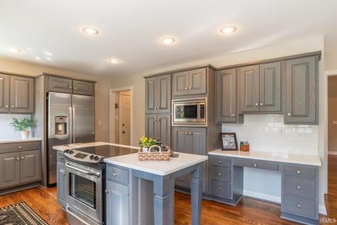 2709 E Brigs Bend Bloomington IN 47401