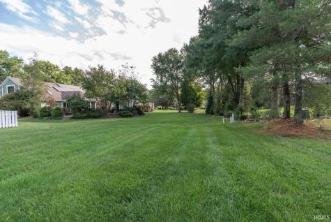 2709 E Brigs Bend Bloomington IN 47401