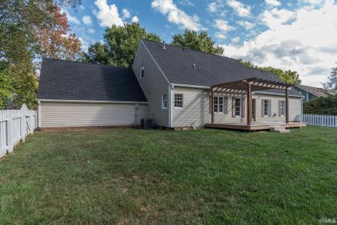 2709 E Brigs Bend Bloomington IN 47401